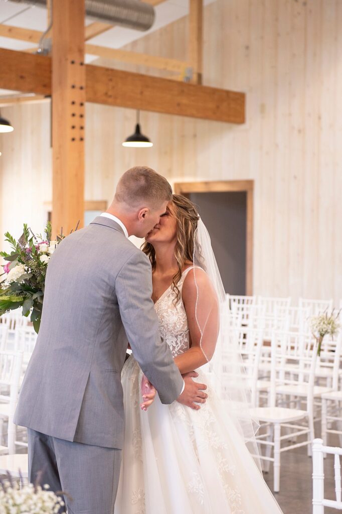 4 Extra Moments to Share With Your Spouse on Your Wedding Day; Little Creek Barn; Modern Farmhouse Wedding Venue in Northwest Ohio