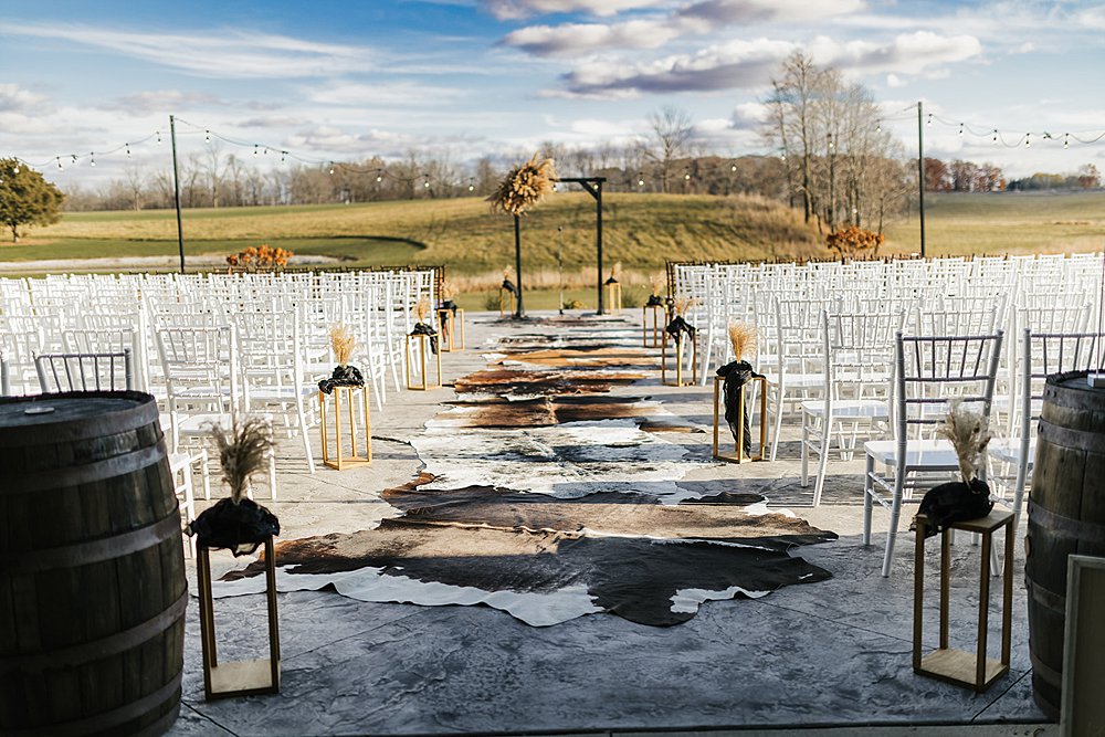 Why Little Creek Barn is the Perfect Venue for Your Wedding; Little Creek Barn; Modern Farmhouse Wedding Venue in Northwest Ohio