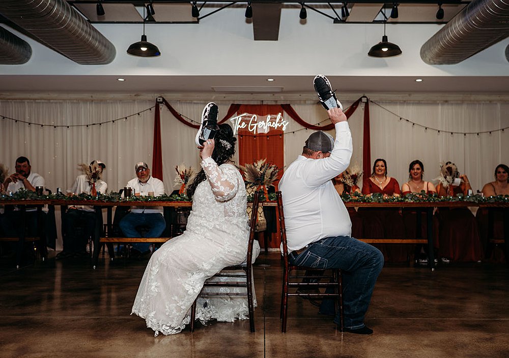 Rustic Boho Wedding; Little Creek Barn; Northern Ohio Modern Farmhouse Wedding Venue; Northwest Ohio wedding venue