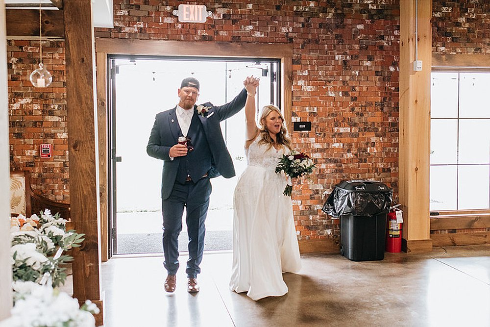 A Perfect Spring Wedding at Little Creek Barn; Little Creek Barn; Modern Farmhouse Wedding Venue in Northwest Ohio