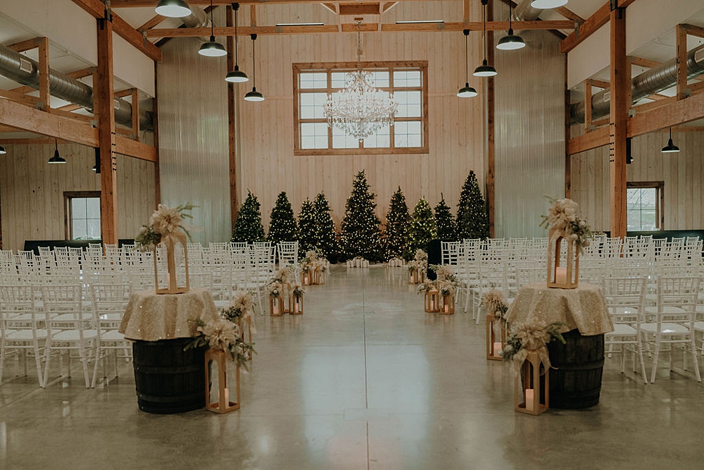 The Benefits of Choosing a Winter Wedding in Northwest Ohio; Little Creek Barn; northern ohio modern farmhouse wedding venue