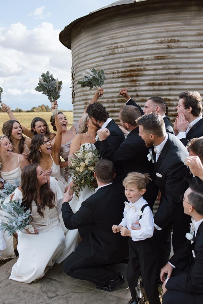 How to Plan an Ohio Wedding; Little Creek Barn; Northwest Ohio wedding venue