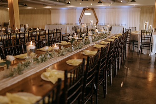 Barn Wedding in Northwest Ohio; Little Creek Barn; Northwest Ohio wedding venue